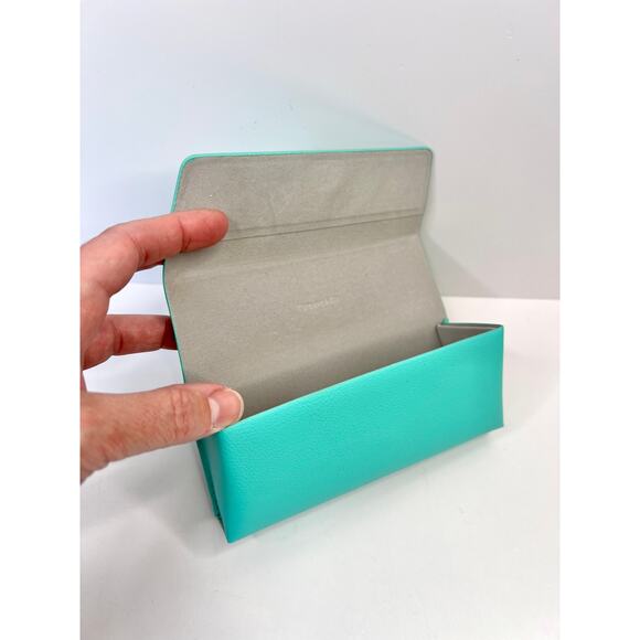 Authentic Tiffany Co Eyeglass Sunglass Leather Case w/ Gift Box & Cloth NEW - Picture 3 of 16